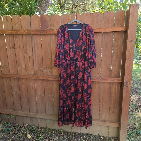 Lane Bryant Romantic Red Floral Maxi Dress, Size 24 - Picture 3 of 15